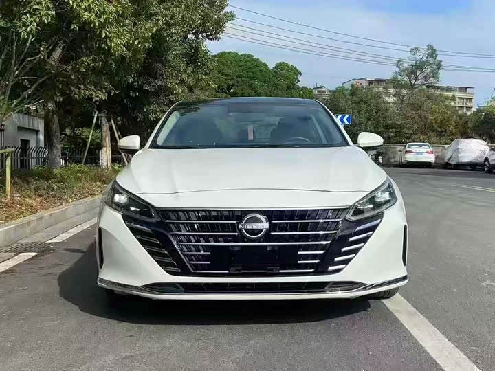 Фото 2 - Nissan Teana