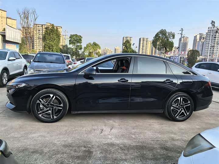 Фото 5 - Roewe D7