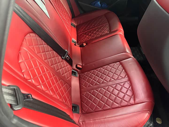 Фото 4 - Audi S4