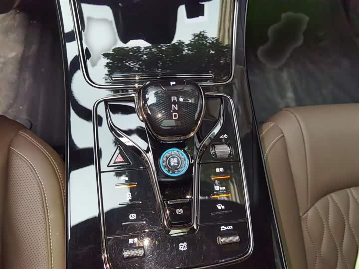 Фото 7 - BYD Han