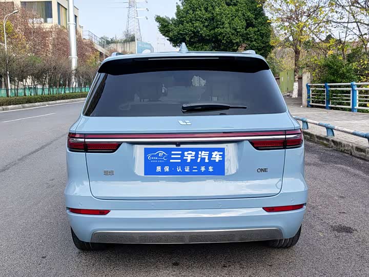 Фото 5 - LiXiang One