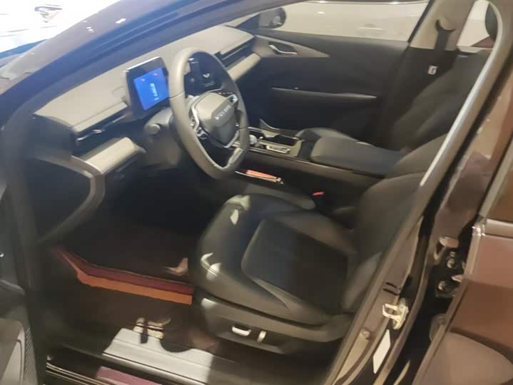 Фото 9 - BYD Qin Plus