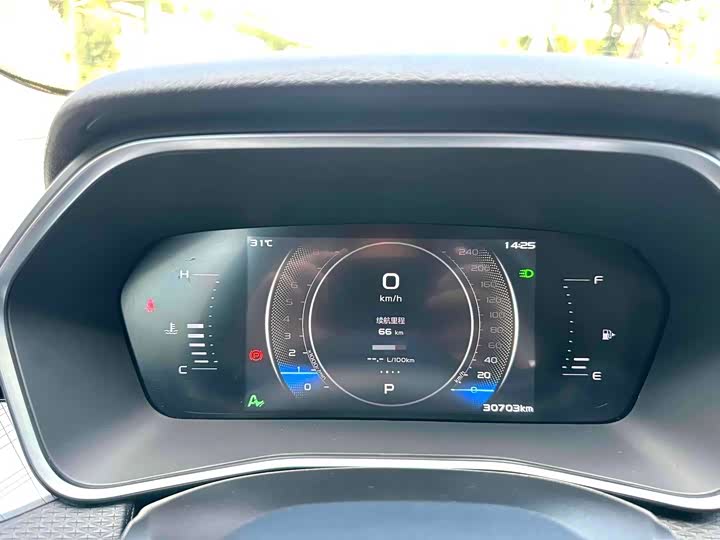 Фото 6 - Geely Preface