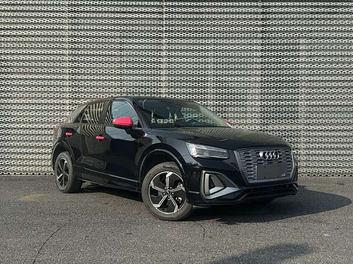 Фото 3 - Audi Q2L e-tron