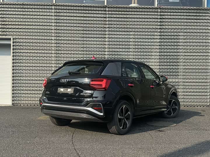 Фото 7 - Audi Q2L e-tron