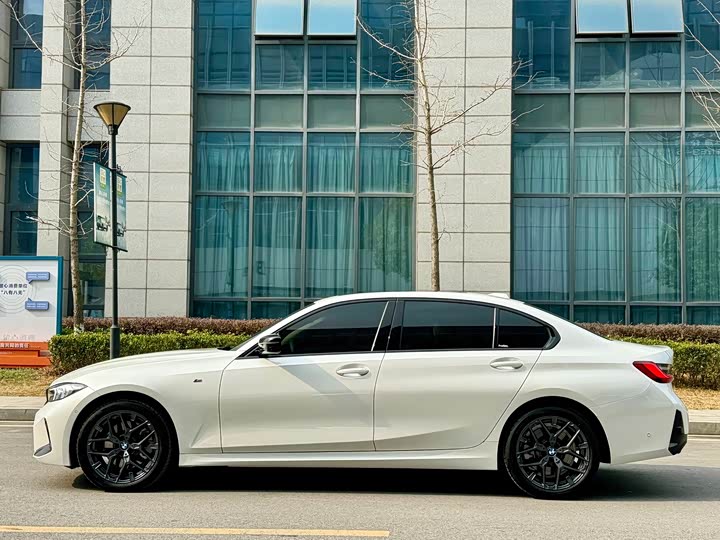 Фото 9 - BMW 3 Series