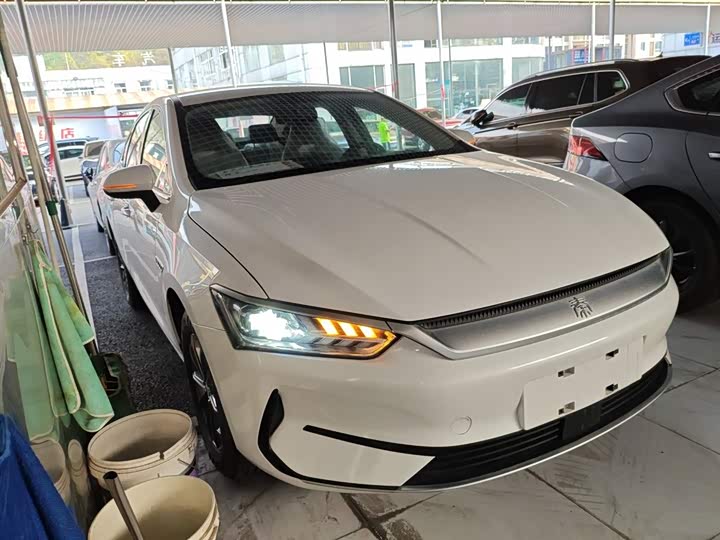 Фото 4 - BYD Qin Plus