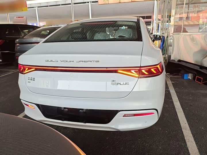 Фото 6 - BYD Qin Plus