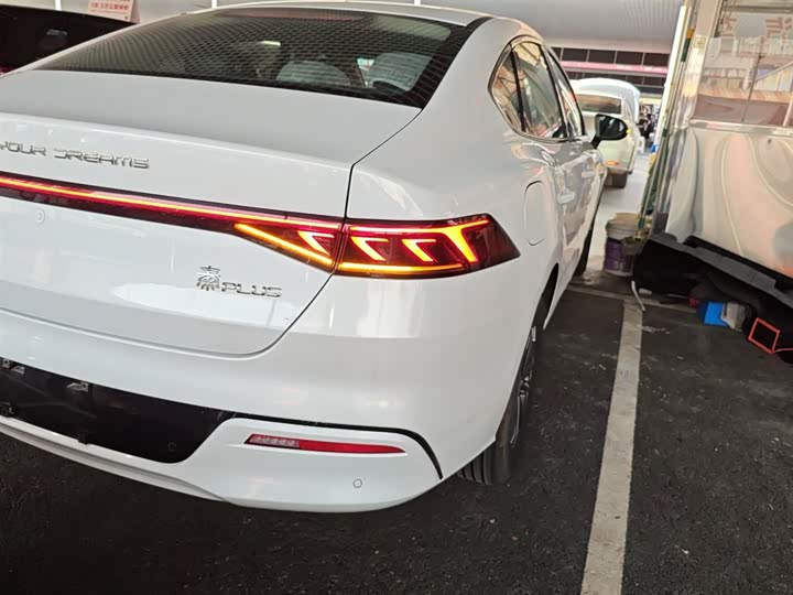 Фото 8 - BYD Qin Plus