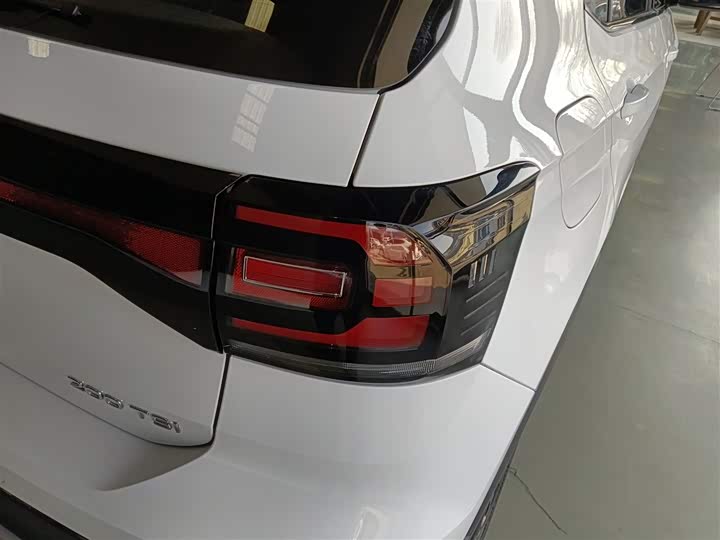 Фото 8 - Volkswagen Tacqua