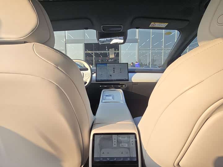 Фото 8 - XPeng F57