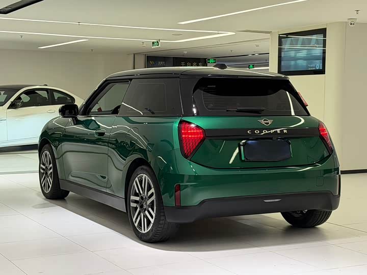 Фото 4 - Mini Cooper