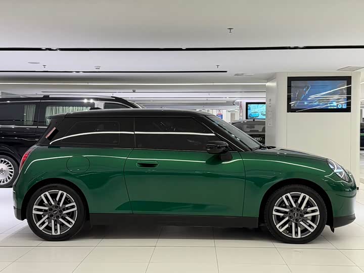 Фото 7 - Mini Cooper