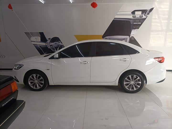 Фото 5 - Chevrolet Monza