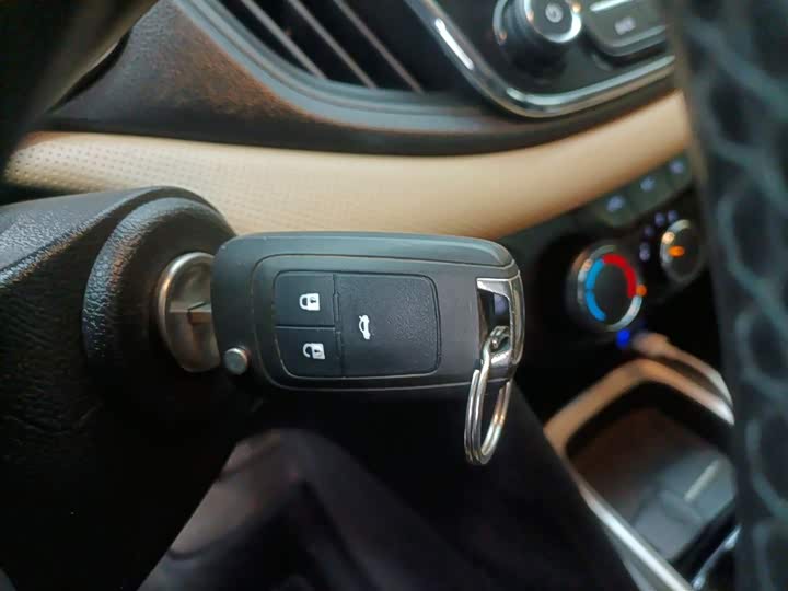 Фото 9 - Chevrolet Monza