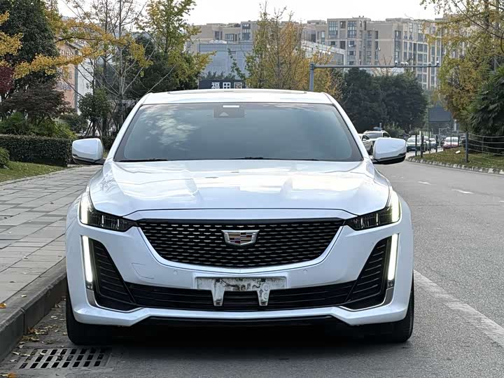 Фото 2 - Cadillac CT5