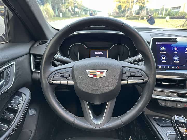 Фото 3 - Cadillac CT5