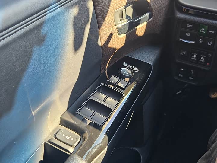 Фото 9 - Honda Odyssey