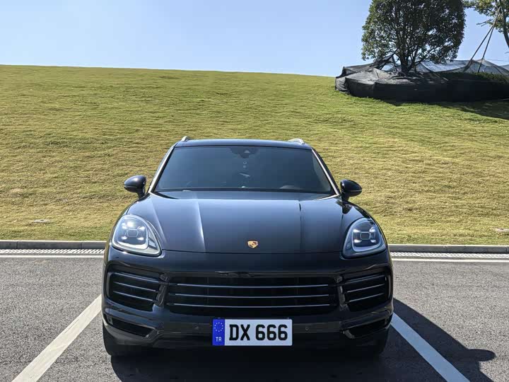 Фото 2 - Porsche Cayenne