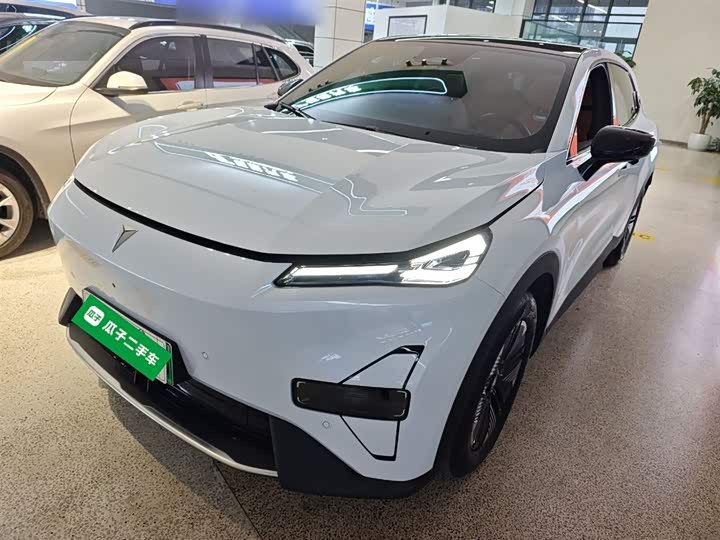 Фото 2 - Changan Deepal S05