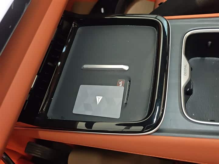 Фото 9 - Changan Deepal S05