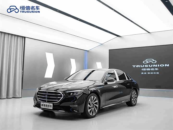 Фото 3 - Mercedes-Benz E-Class