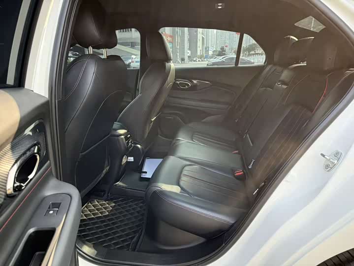 Фото 7 - GAC Trumpchi Empow R