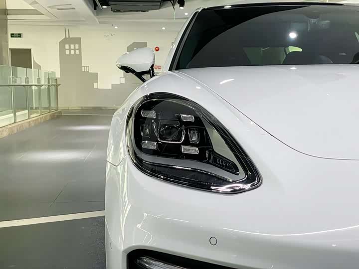 Фото 4 - Porsche Panamera