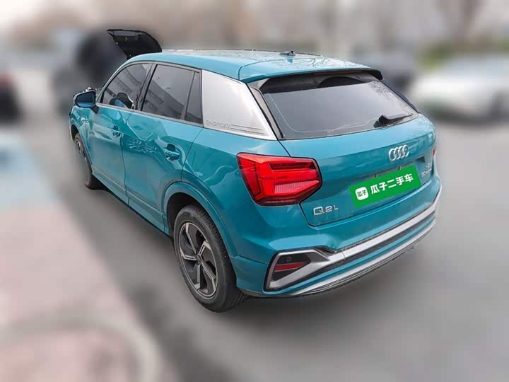Фото 9 - Audi Q2L e-tron