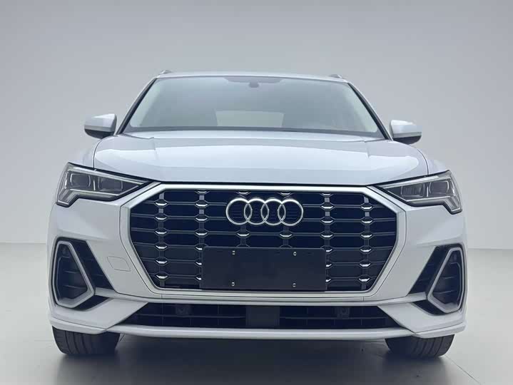 Фото 3 - Audi Q3