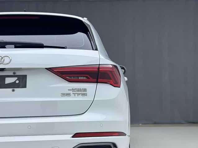 Фото 7 - Audi Q3