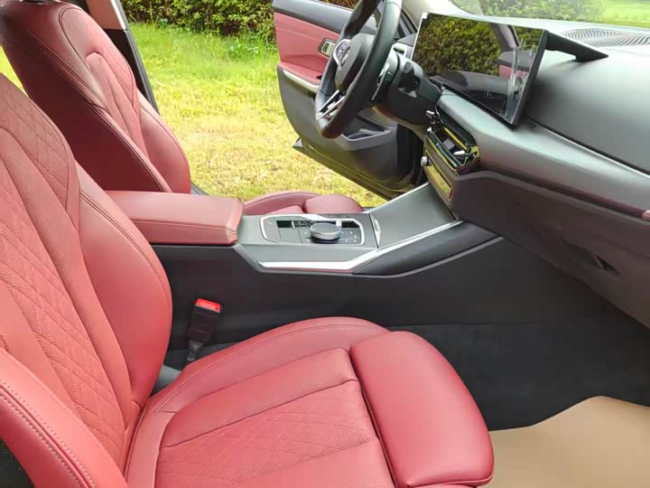 Фото 8 - BMW 3 Series