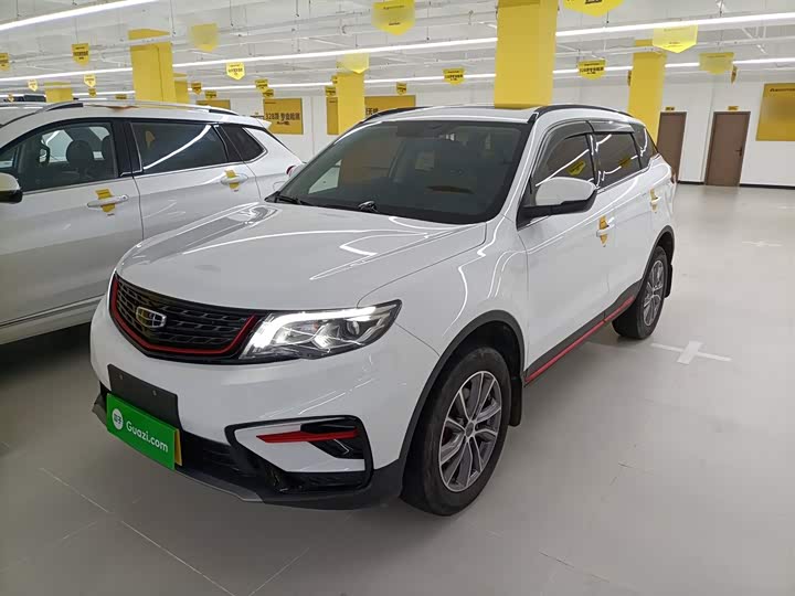 Фото 2 - Geely Atlas