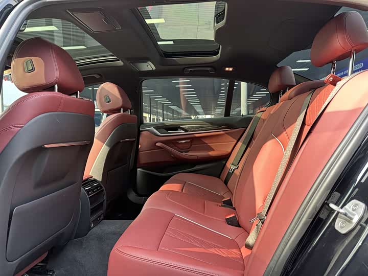 Фото 7 - BMW 5 Series