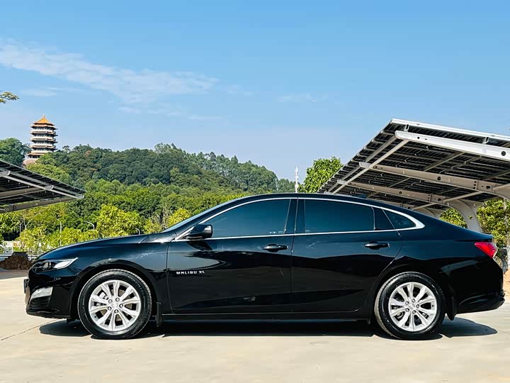 Фото 4 - Chevrolet Malibu XL