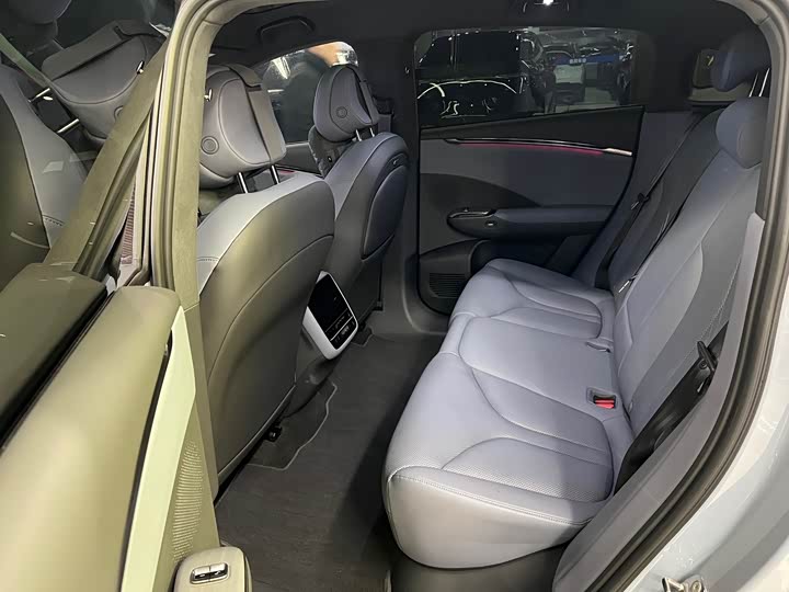 Фото 9 - XPeng G7