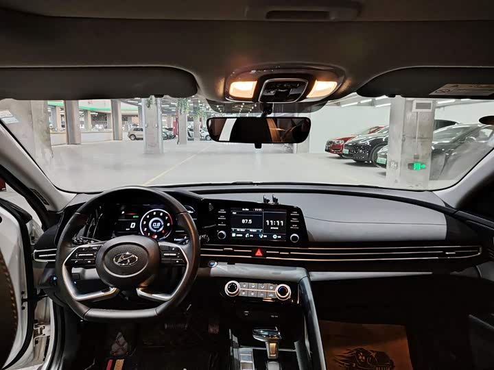 Фото 4 - Hyundai Elantra N line