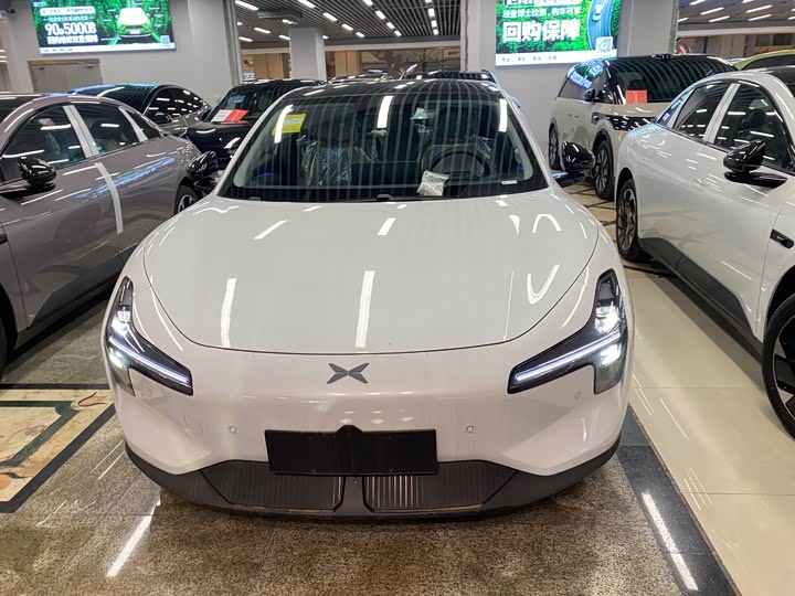 Фото 2 - XPeng Mona M03