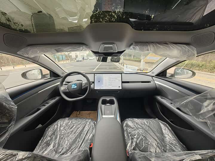 Фото 5 - XPeng Mona M03