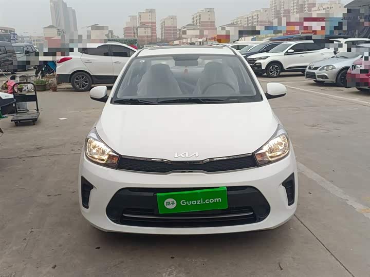 Фото 3 - Kia Pegas