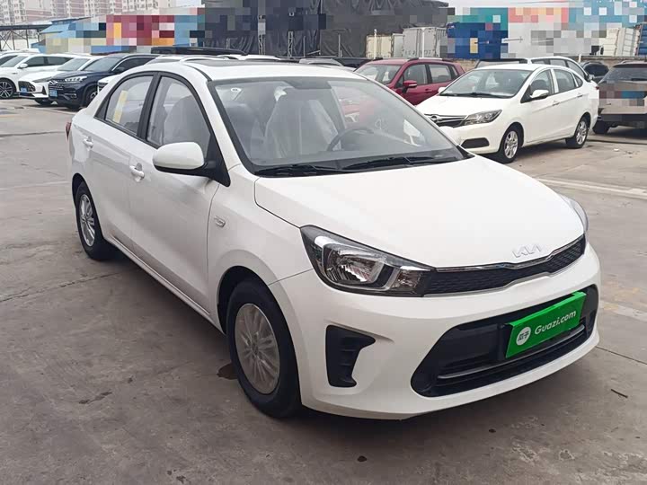 Фото 4 - Kia Pegas