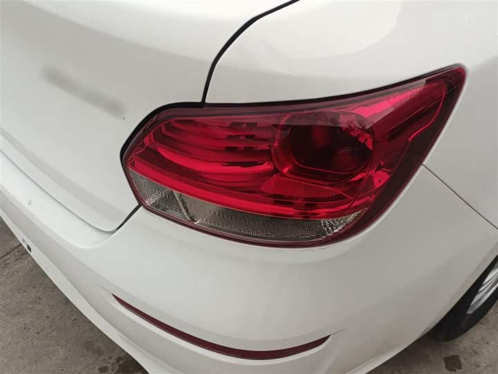 Фото 8 - Kia Pegas