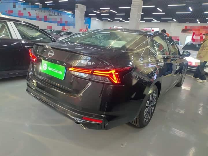 Фото 7 - Nissan Teana