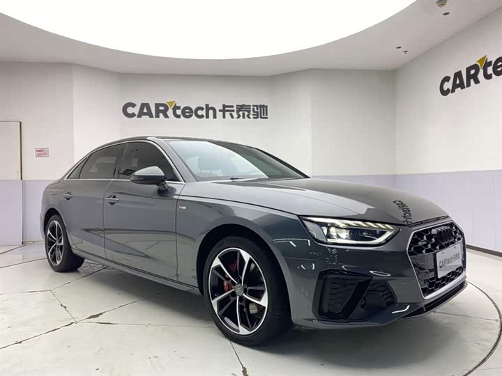 Фото 2 - Audi A4L