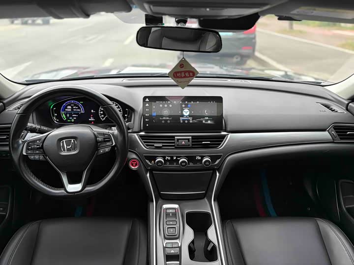 Фото 5 - Honda Accord