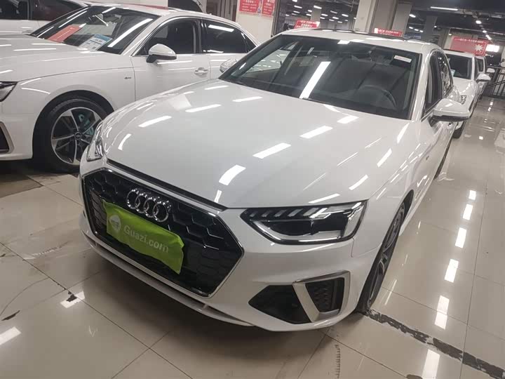 Фото 1 - Audi A4L