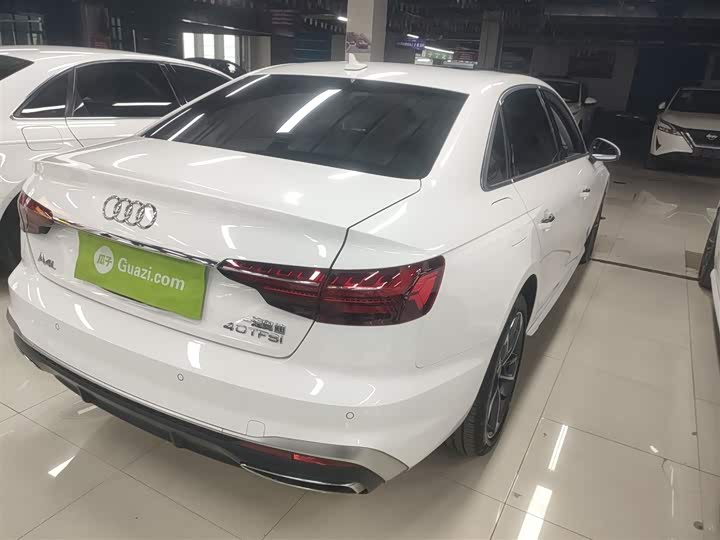 Фото 7 - Audi A4L