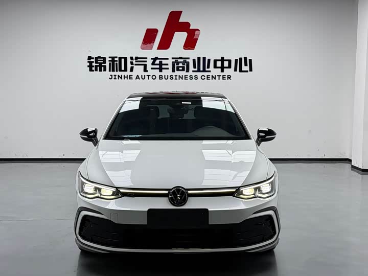 Фото 2 - Volkswagen Golf