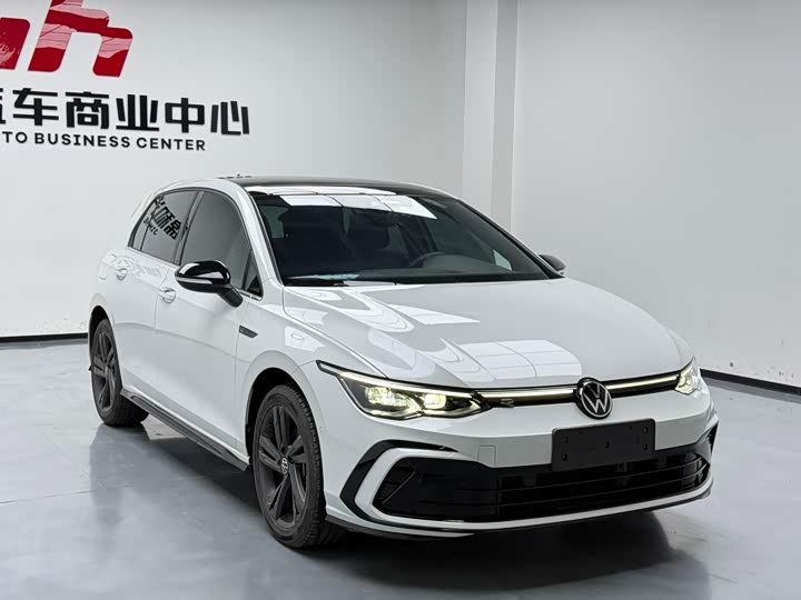 Фото 3 - Volkswagen Golf