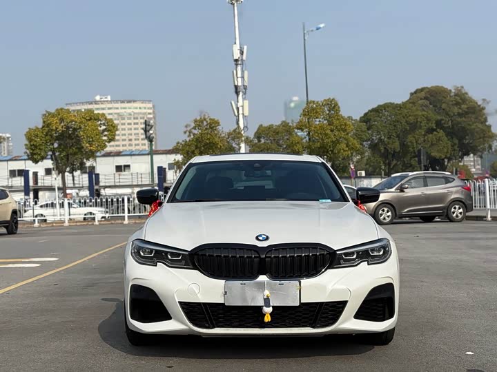 Фото 2 - BMW 3 Series